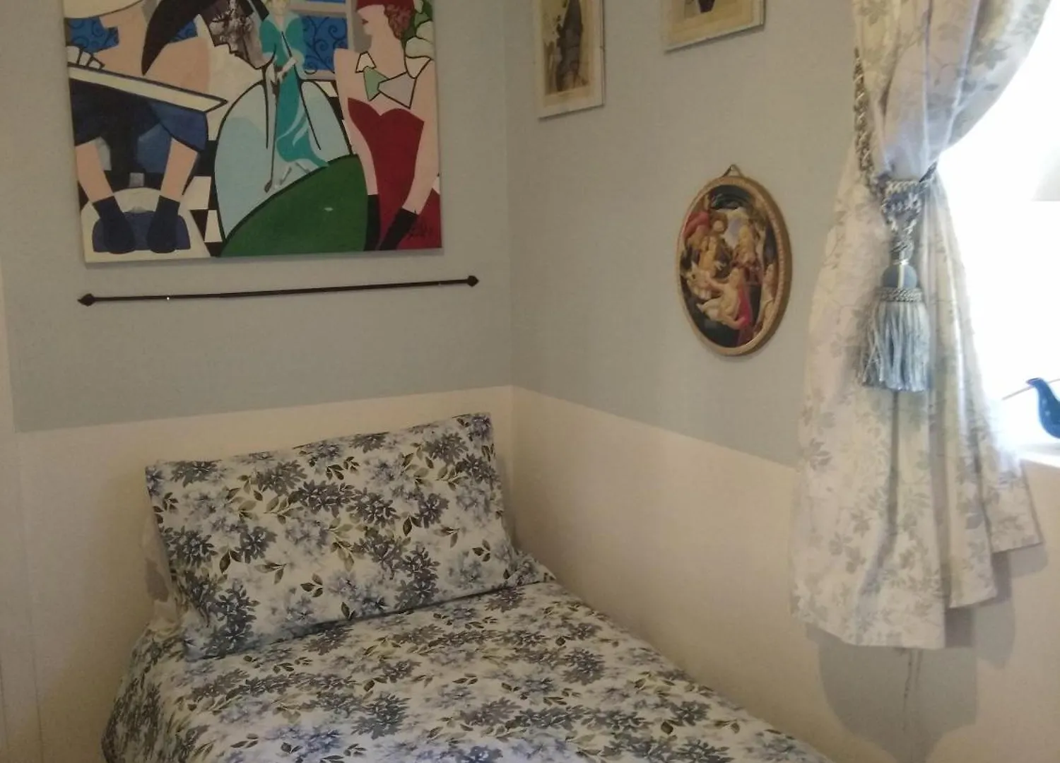 홈스테이 Cozy Single Room In A Period Property Albese Con Cassano
